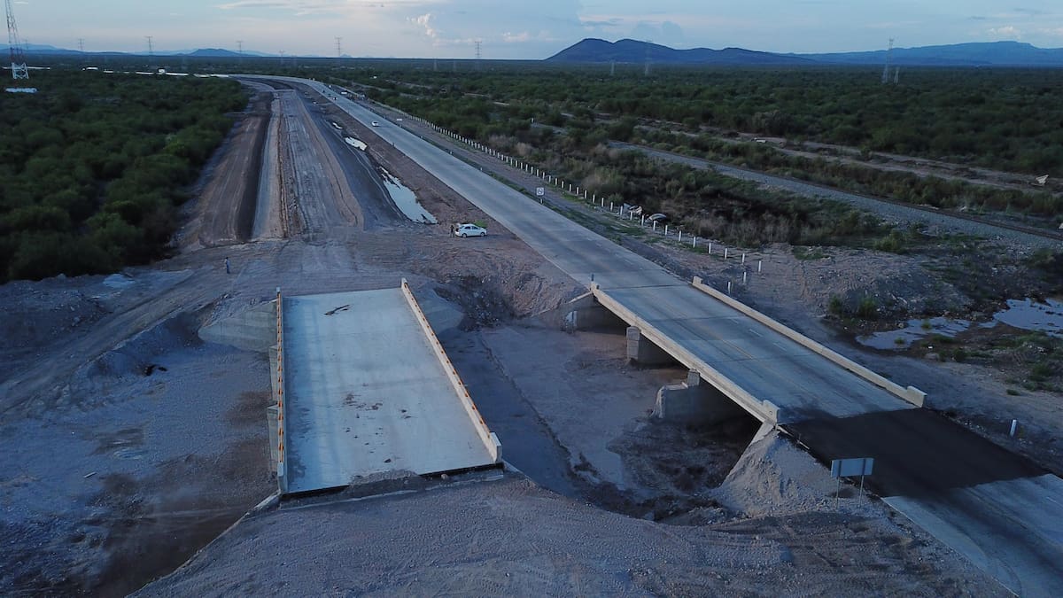 Recorrido Carretera Hermosillo-Estación Don
Entre los kilómetros 83 y 79 en el tramo entre Guaymas y Ciudad Obregón en dirección al Sur, hay una desviación de cuatro kilómetros donde todavía está en construcción un puente.