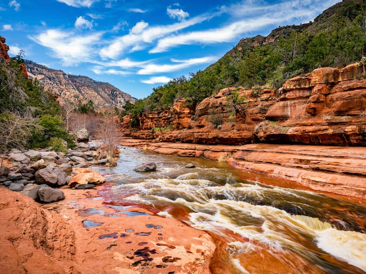 Slide Rock State Park en Sedona: el parque estatal con el famoso tobogán natural de Arizona