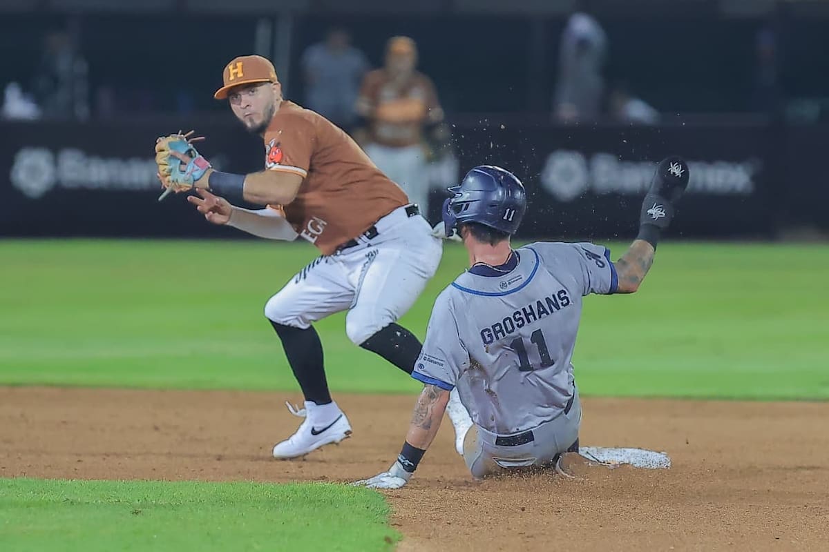 Barren Naranjeros a Jaguares en noche de cuadrangulares