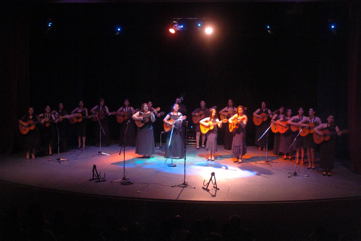 Rondalla Femenil de la Unison busca a nuevas integrantes