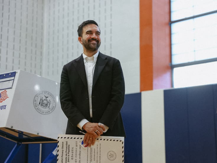 Zohran Mamdani de 34 años, nacido en Uganda, derrota a Andrew Cuomo y será el alcalde más joven de Nueva York en un siglo