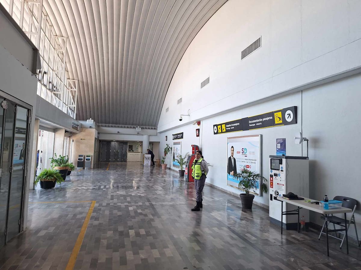 Aeropuerto Internacional de Ciudad Obregón opera con normalidad tras caída global de Microsoft | Foto: Mayra Echeverría