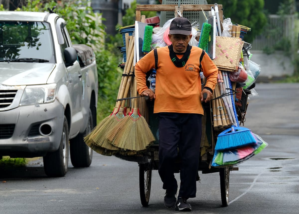 Aunque el aumento de la actividad económica suele interpretarse como una señal positiva, diversos especialistas advierten que el crecimiento de la informalidad puede reflejar problemas más profundos en el mercado laboral. | Foto: Pexels