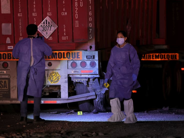 Muere hombre tras choque y volcamiento en la carretera a Guaymas
