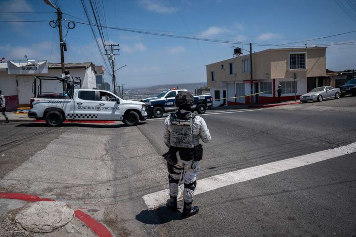La víctima fue localizada sin vida al interior de un automóvil en la Zona Centro de Tijuana. Foto: Cortesía