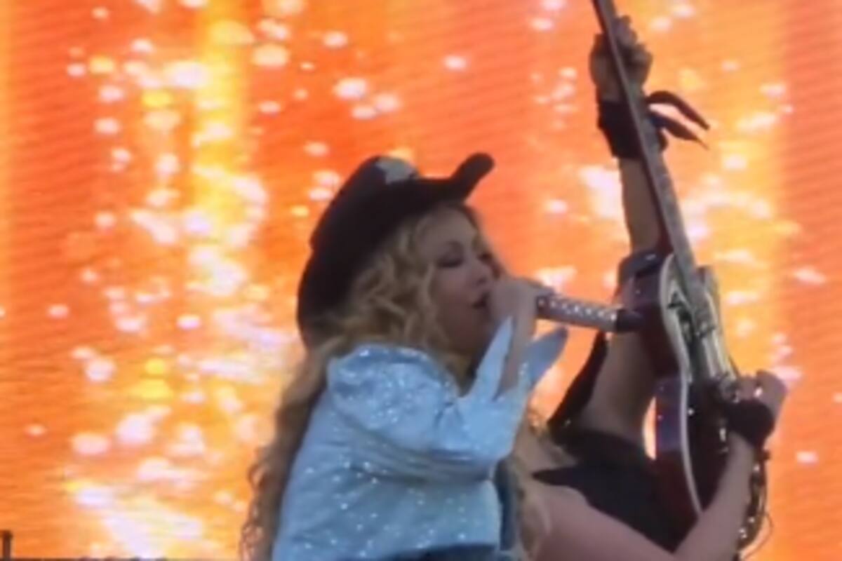 Paulina Rubio vuelve a los escenarios tras muerte de su madre