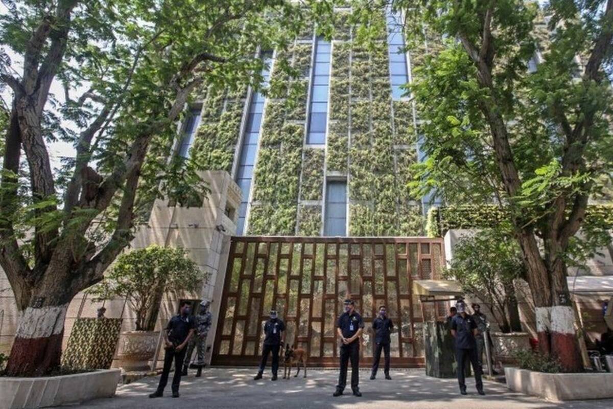 El hombre más rico de Asia, un carrobomba y un asesinato: el extraño caso que tiene a todo un país en vilo