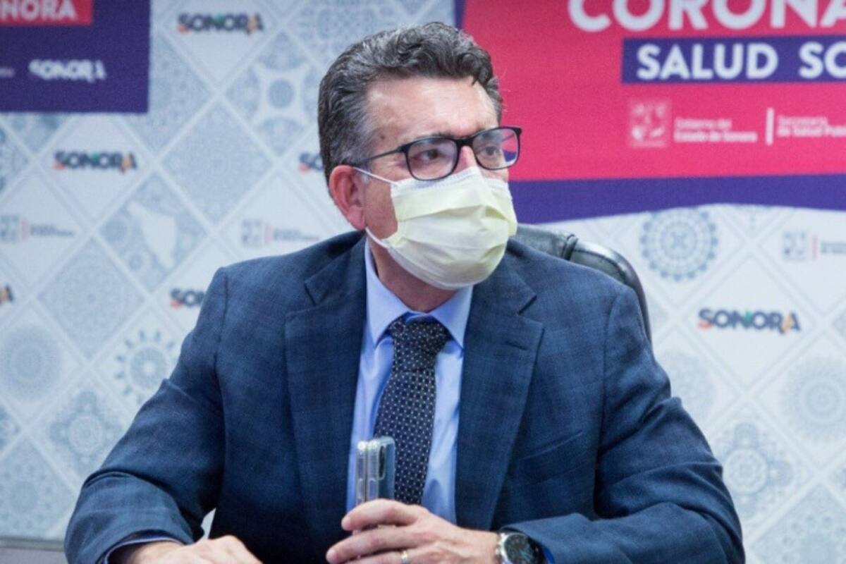 Llama Clausen a protegerse para prevenir contagios de Covid