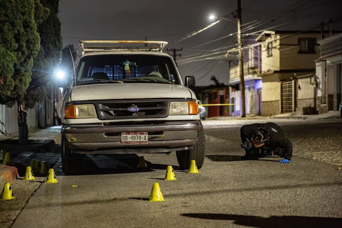 Una mujer de 37 años fue herida de gravedad tras recibir varios disparos en la colonia Obrera III Sección; autoridades investigan el ataque. Foto: Border Zoom.
