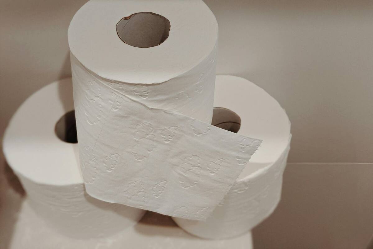 ¡El tapabaños! Este papel de baño no se deshace en la taza, según Profeco