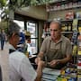 Mientras en México la jubilación se mantiene en 65 años, en Argentina muchos adultos mayores siguen trabajando después de retirarse porque el ingreso que reciben no alcanza para cubrir sus gastos