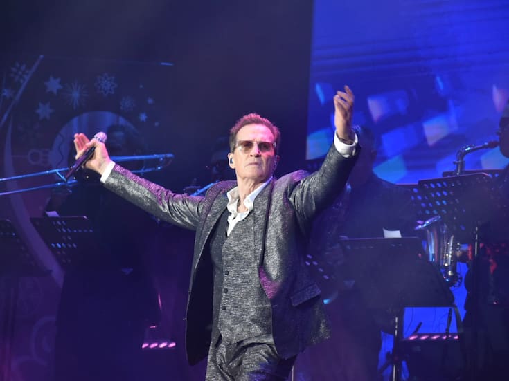 Emmanuel cierra serie de conciertos en el año en el Foro de Avenida Revolución