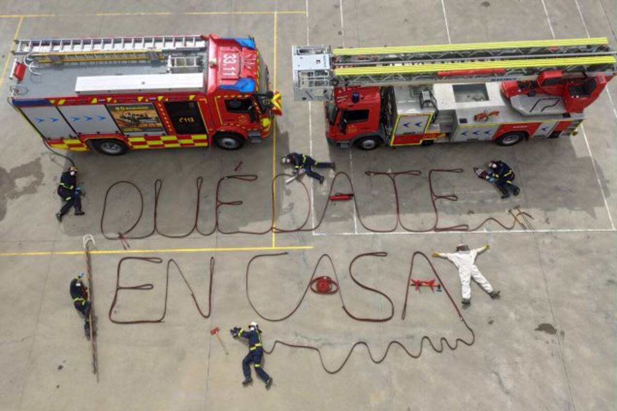 Bomberos crean conciencia con divertida foto