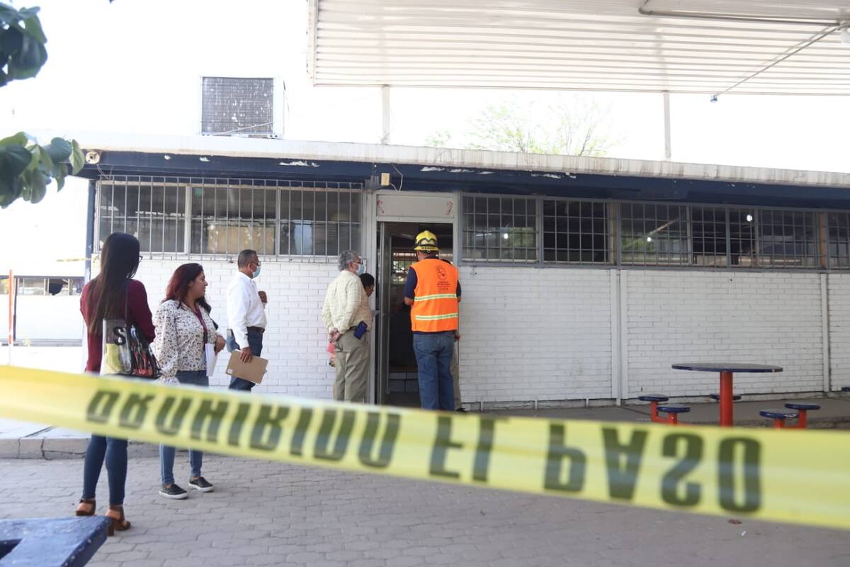 Explosión de químicos deja a una maestra lesionada
