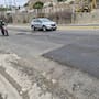 Vecinos de Playas de Tijuana exigen reparación urgente de la Avenida del Agua por baches, hundimientos y riesgos de accidente
