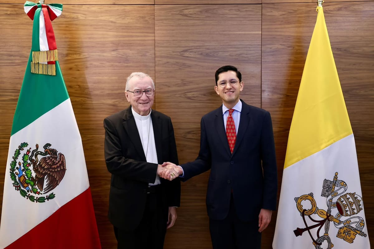 Pietro Parolin llega a México y se reúne con el canciller Roberto Velasco antes de su encuentro con Claudia Sheinbaum, una visita que busca fortalecer la relación con la Santa Sede y abrir nuevos espacios de diálogo sobre la paz
