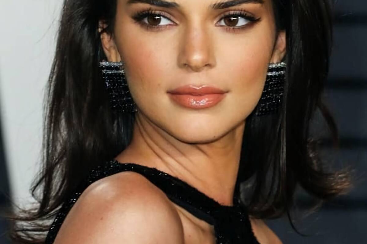 Kendall Jenner y su novio Devin Booker endulzan las redes con fotos de su primer aniversario
