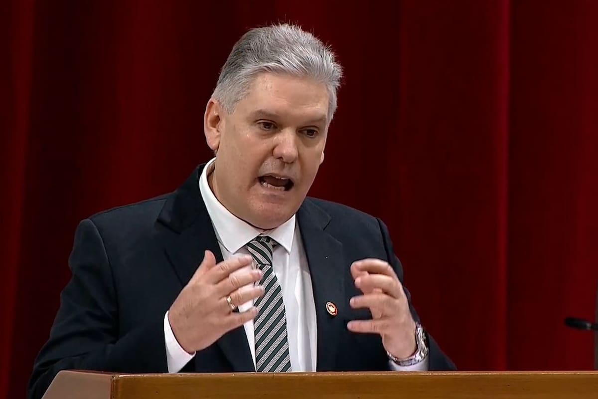 Alejandro Gil, exministro de Economía de Cuba, recibe cadena perpetua por espionaje y corrupción