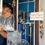“Toma agua si la necesitas”: el sencillo gesto de una purificadora de Tijuana para ayudar a quienes caminan bajo el calor