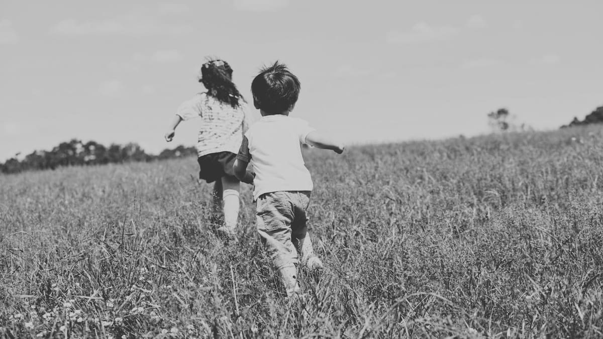 La infancia bajo asedio: balance 2025 de la REDIM expone la crisis de violencia armada, desapariciones y reclutamiento forzado contra niñez en México