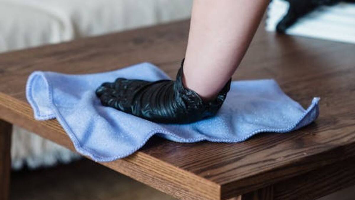 Sustituir el papel de cocina por paños de microfibra gana fuerza en 2026 por su reutilización, resistencia y menor impacto ambiental