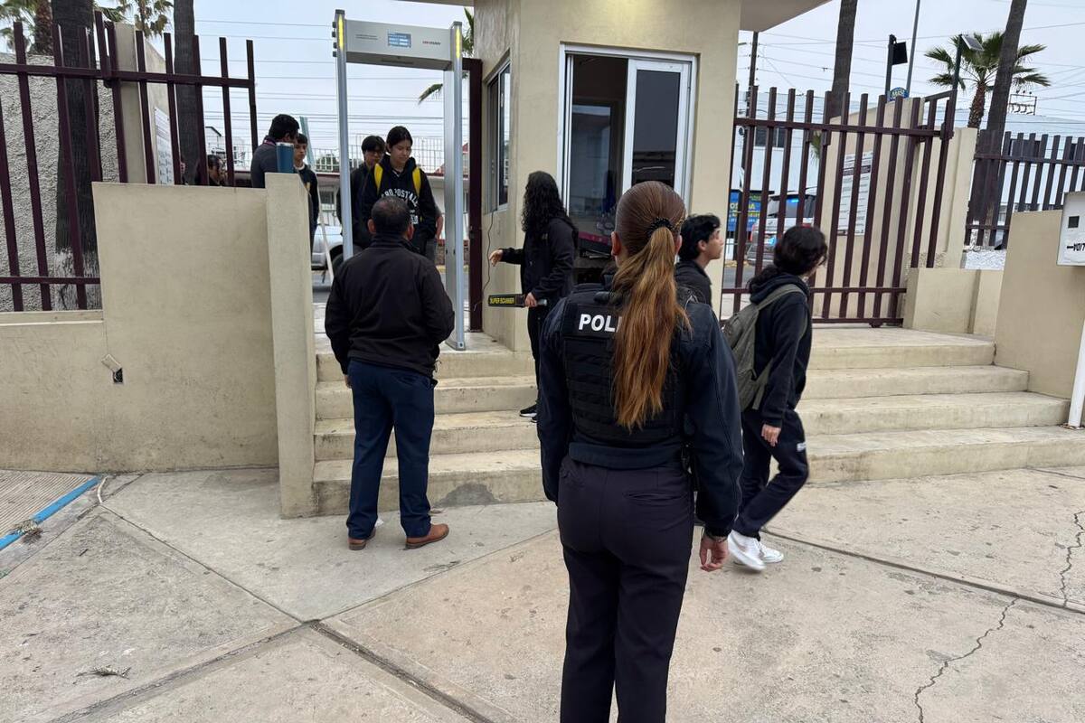 Instalan detector de metales en el Cobach Ensenada