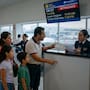 Multarán con hasta más de 6 millones 300 mil pesos a todas las aerolíneas que no reembolsen boletos ni paguen una indemnización mínima del 25% si el vuelo se retrasa más de 4 horas