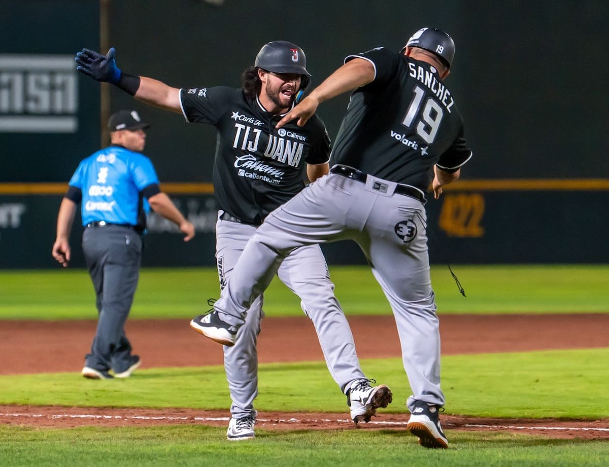 La novena tijuanense aseguró la serie ante Algodoneros luego de triunfar en doce entradas en el tercer duelo de la serie disputado en Torreón. Foto: Cortesía
