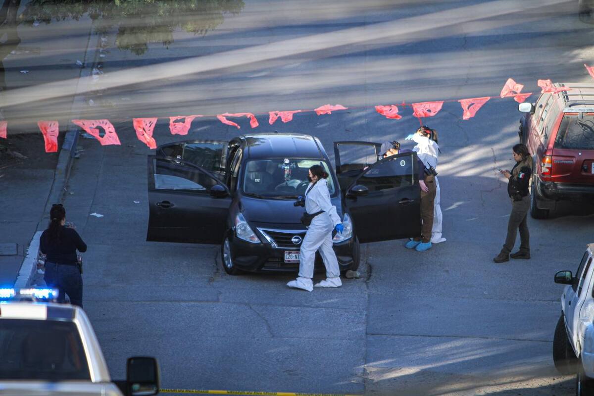 Asesinan a hombre dentro de vehículo en Camino Verde