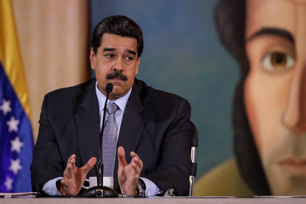 Nicolás Maduro dice que la vida de Evo Morales "corre peligro"