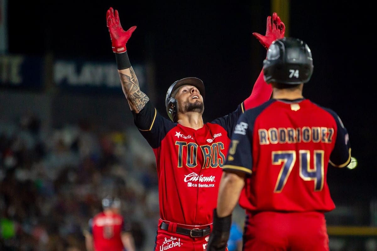 Toros ganan y amarran serie