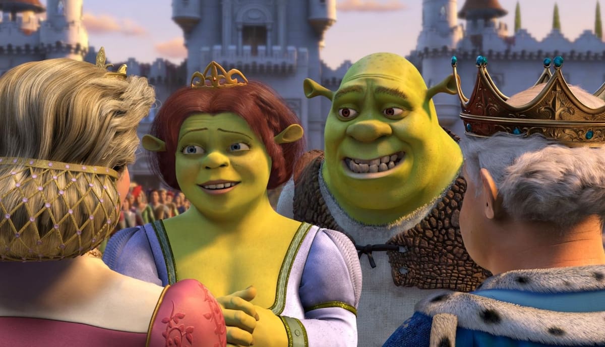 Shrek es mucho más que una película animada; es una audaz parodia que desafía los estereotipos de los cuentos de hadas populares, especialmente los de Disney. Con su humor irreverente y personajes como Shrek y Burro, la película ofrece una crítica satírica hacia las convenciones del género, destacándose por su originalidad y mensaje de aceptación y autenticidad.
