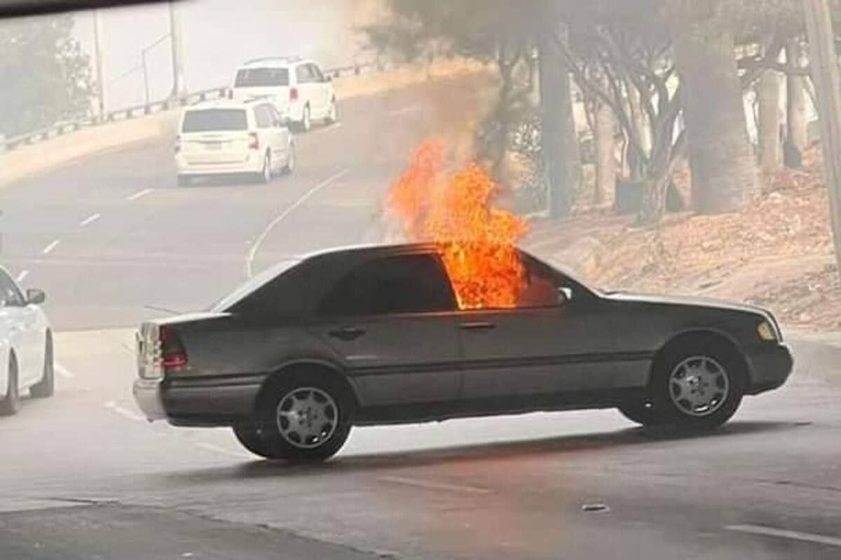 Reportan quema de vehículos en Baja California
