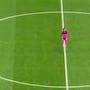 El video viral de Memo Ochoa que tiene conmovidos a miles de aficionados; camina al centro del Estadio Azteca para una despedida a solas y en silencio