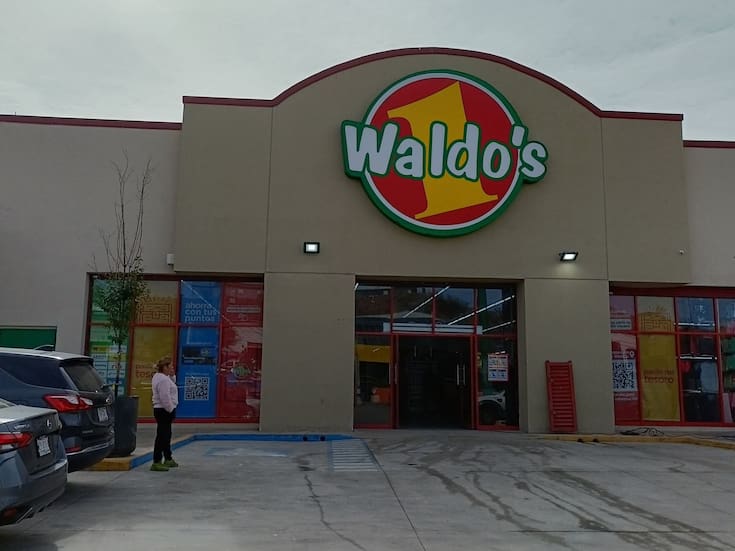 Reaperturan tiendas Waldos en Nogales
