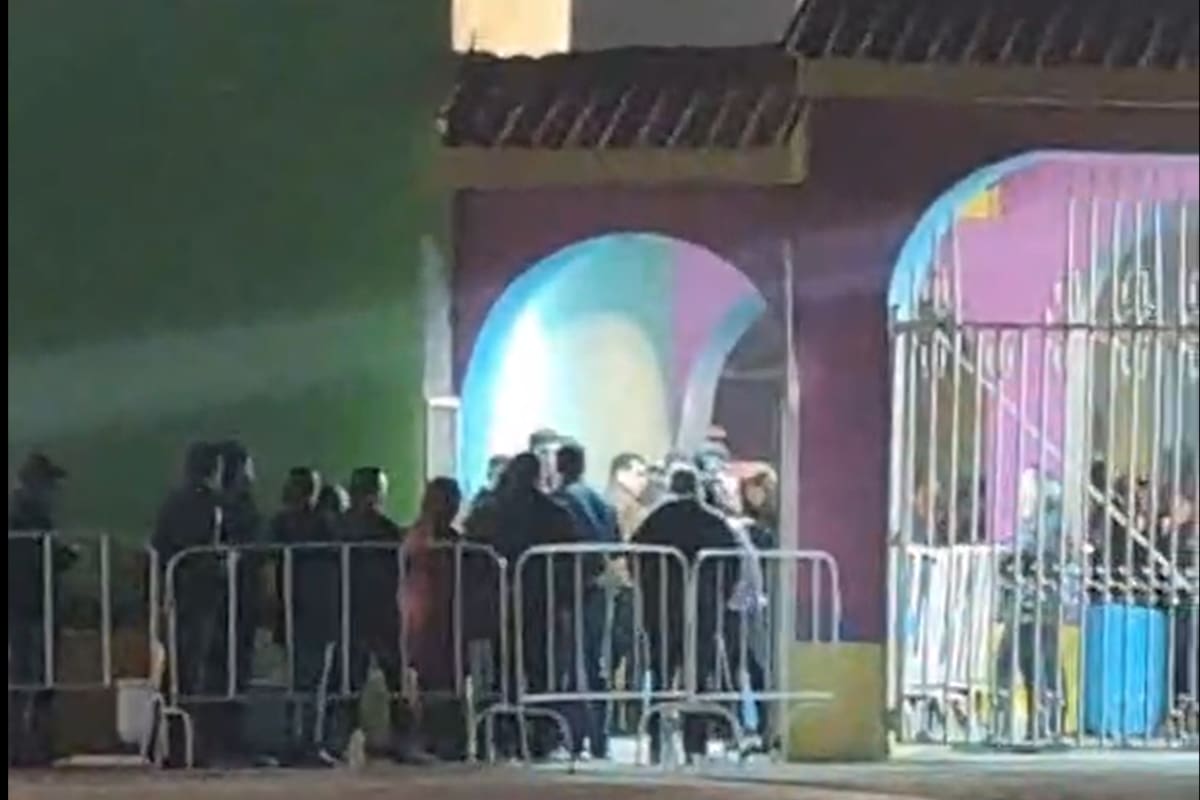 Asistentes del concierto de José Madero reportan estafa en boletos VIP