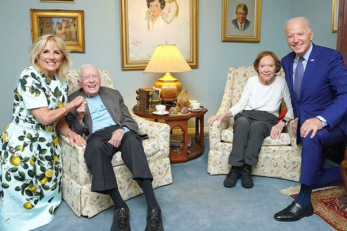 La sencilla explicación de la foto de los Biden gigantes con los diminutos Carter