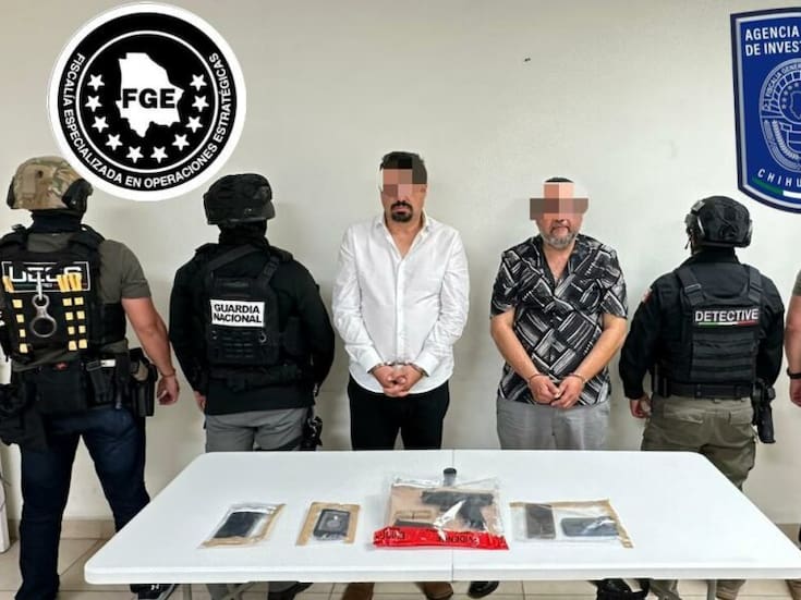 Aseguran arma, droga y placa falsa a dos presuntos extorsionadores en Ciudad Juárez