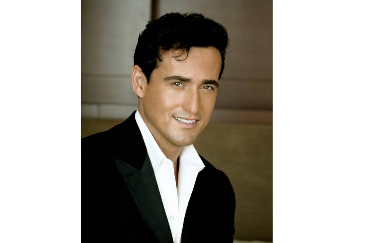 Famosos lamentan muerte de Carlos Marín, integrante de Il Divo