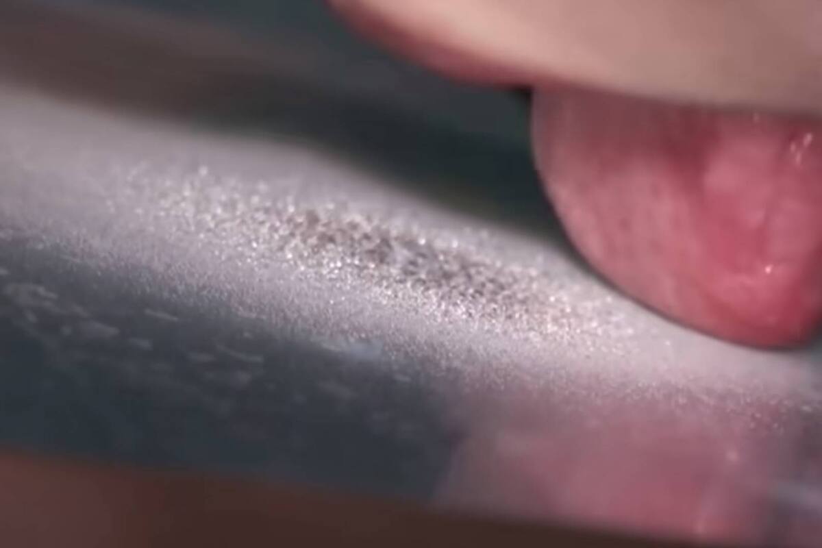Crean una pantalla que recrea sabores y se puede lamer en Japón
