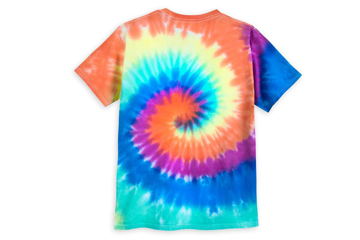 Transforma tu ropa en casa con el 'tie-dye'