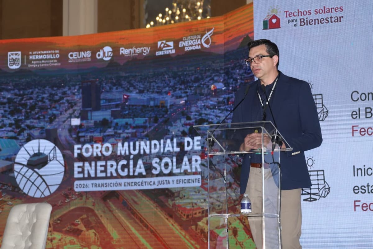 Sener presenta en el Foro Mundial de Energía Solar la meta de instalar 10 mil paneles en Hermosillo mediante el programa Techos Solares para el Bienestar