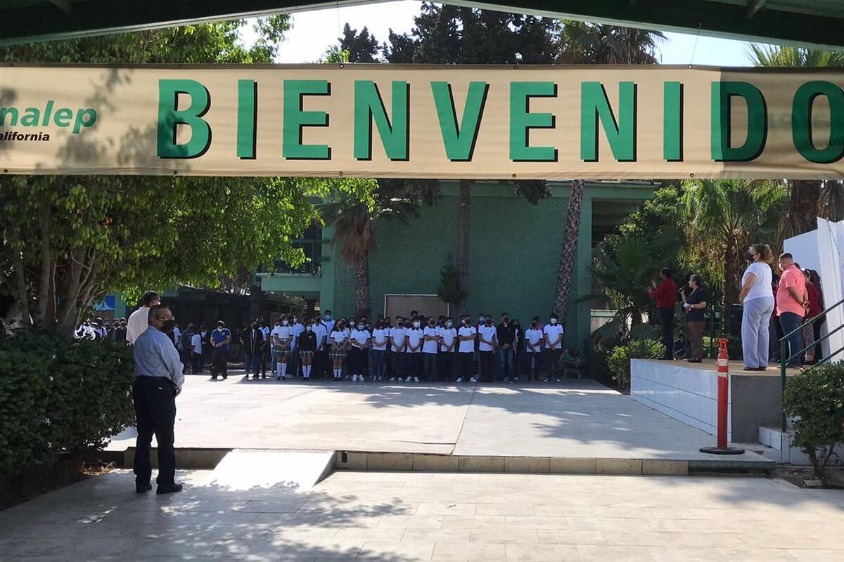 Conalep BC recibe a mil 700 jóvenes de nuevo ingreso