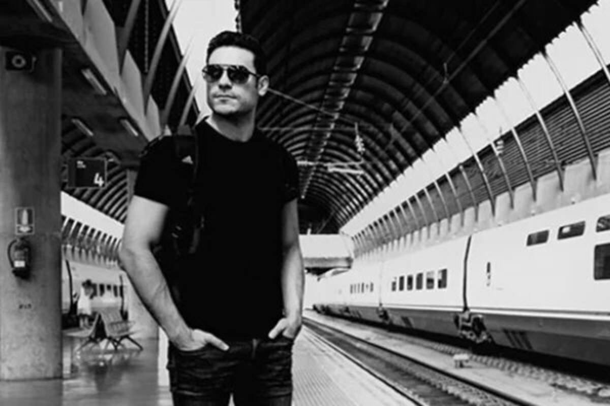 Carlos Rivera sorprende a sus fans con nuevo look en la cuarentena