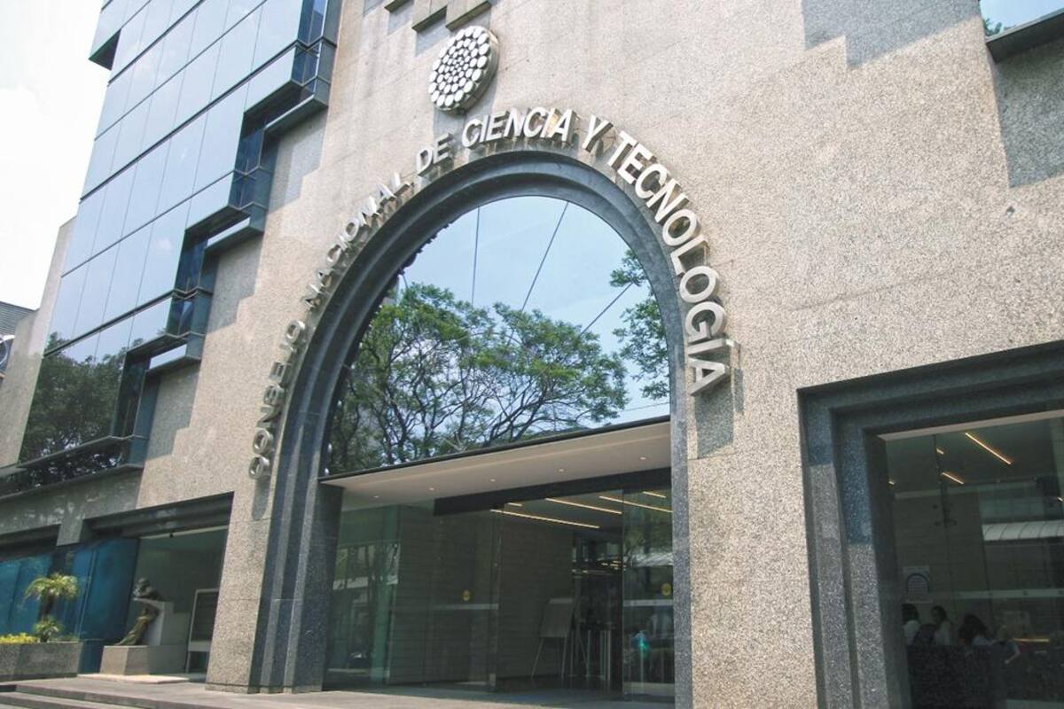 Científicos señalan falta de ligerazgo de Conacyt ante COVID-19