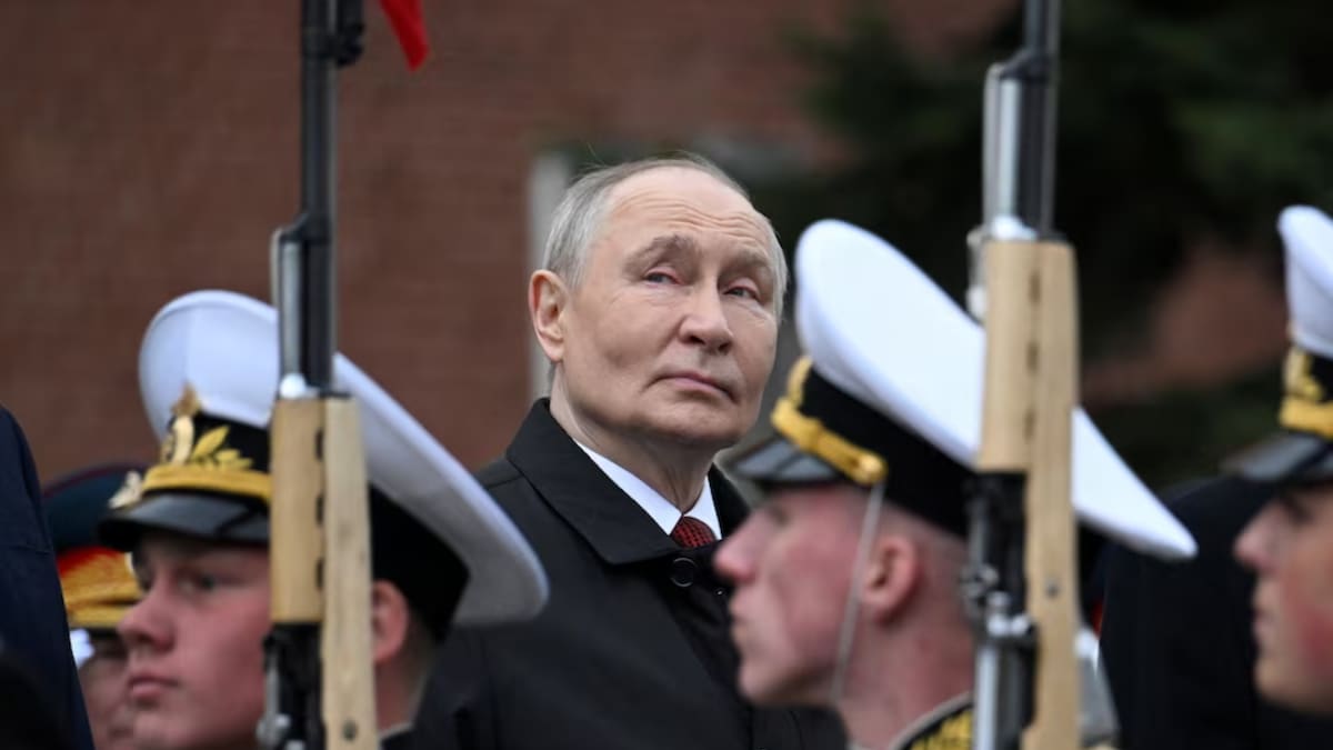 Vladímir Putin aseguró que el conflicto en Ucrania se acerca a su fin y reveló que retiró sus tropas de Kiev en 2022 tras una petición directa de Emmanuel Macron para facilitar las negociaciones que finalmente fueron bloqueadas por Occidente
