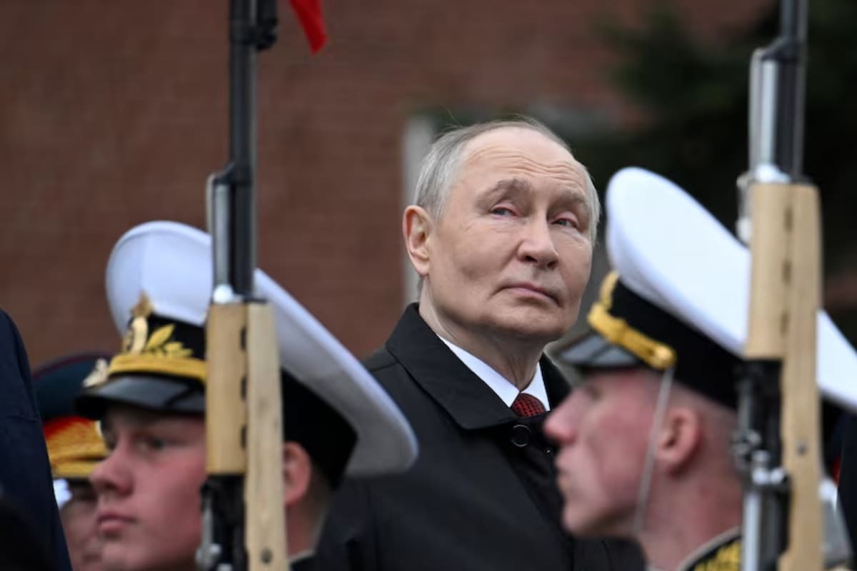 Vladímir Putin aseguró que el conflicto en Ucrania se acerca a su fin y reveló que retiró sus tropas de Kiev en 2022 tras una petición directa de Emmanuel Macron para facilitar las negociaciones que finalmente fueron bloqueadas por Occidente