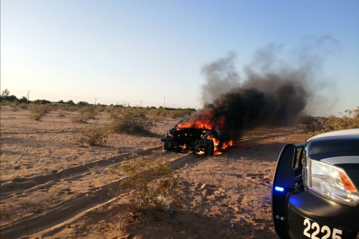 Localizan auto incendiado en desierto de SLRC