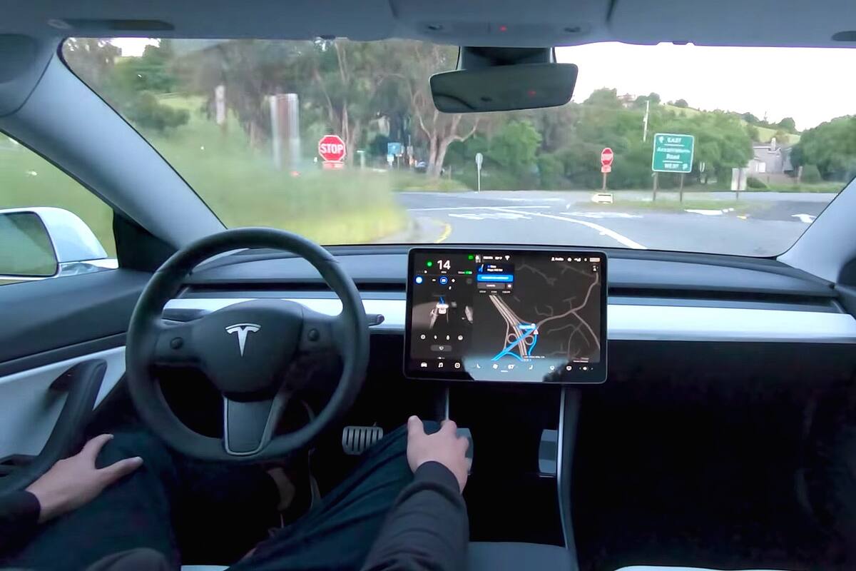 Tesla ya cuenta con piloto automático completo