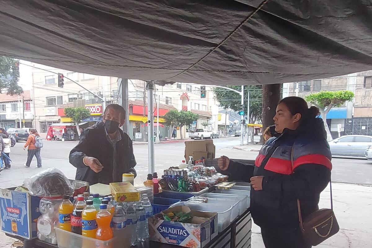 ‘Que cada quien compre lo que quiera’: padres y vendedores por alimentos chatarra